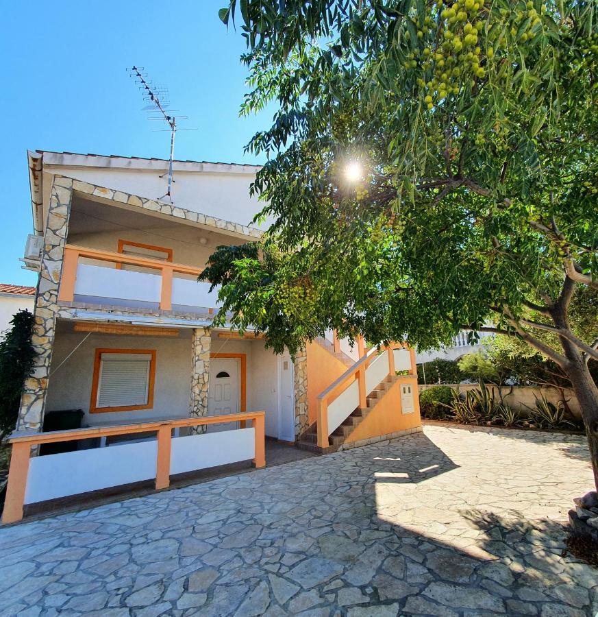 Haus Central Vir Extérieur photo