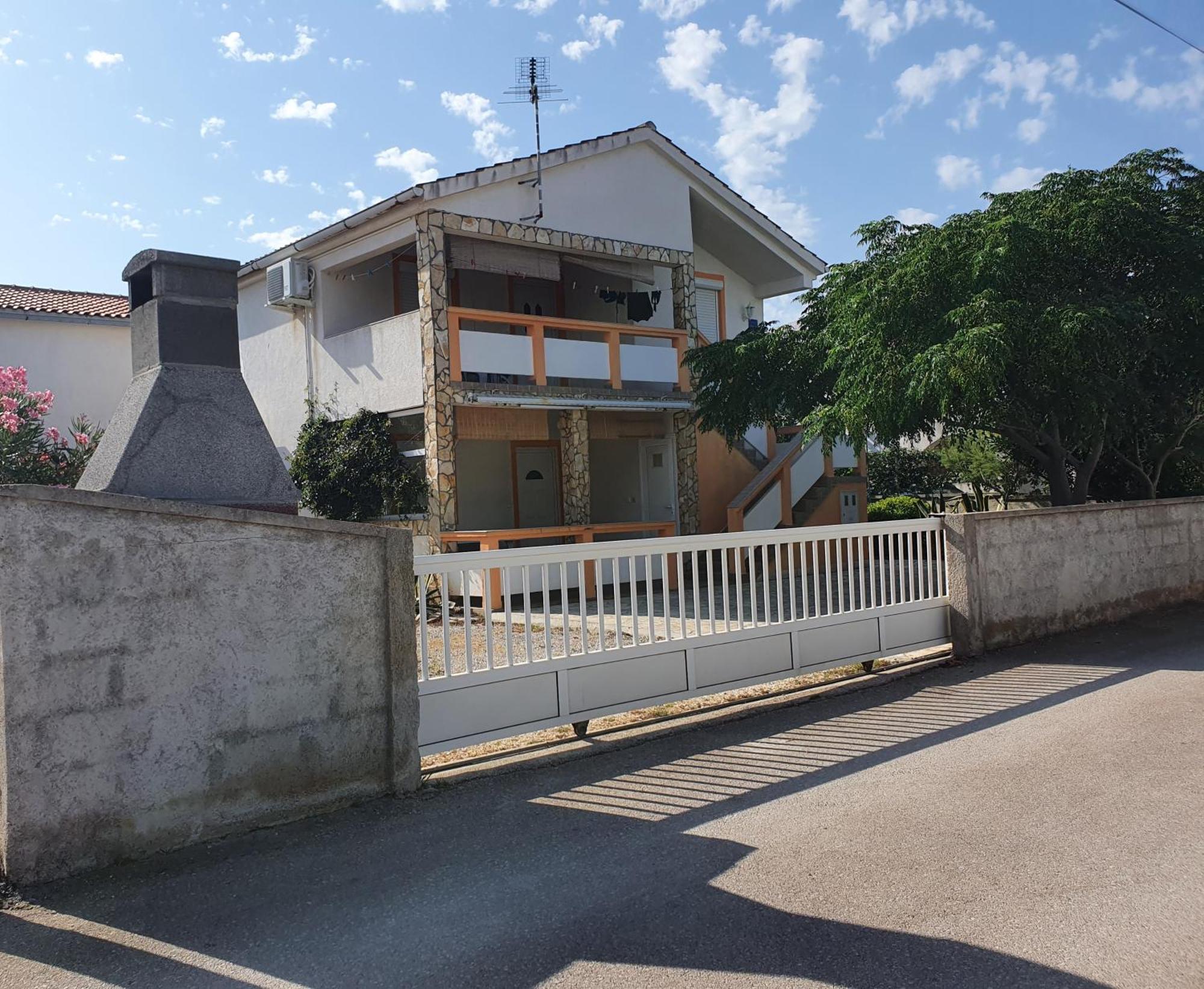 Haus Central Vir Extérieur photo